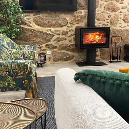 Casa Da Torre Lapela (Viana do Castelo)