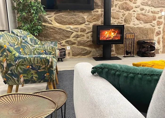 Casa Da Torre Lapela (Viana do Castelo)