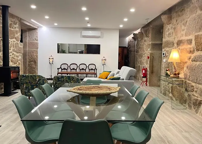 Casa Da Torre Lapela (Viana do Castelo)